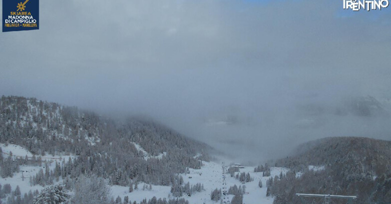 Webcam Folgarida-Marilleva  (Skiarea Campiglio Dolomiti di Brenta - Val di Sole Val Rendena) - Nuova Seggiovia Vigo