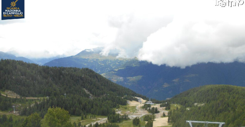Webcam Folgarida-Marilleva  (Skiarea Campiglio Dolomiti di Brenta - Val di Sole Val Rendena) - Nuova Seggiovia Vigo