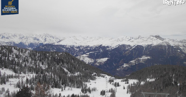 Webcam Folgarida-Marilleva  (Skiarea Campiglio Dolomiti di Brenta - Val di Sole Val Rendena) - Nuova Seggiovia Vigo