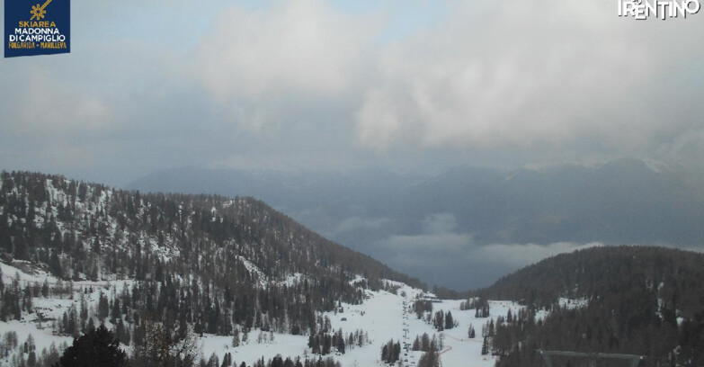 Webcam Folgarida-Marilleva  (Skiarea Campiglio Dolomiti di Brenta - Val di Sole Val Rendena) - Nuova Seggiovia Vigo
