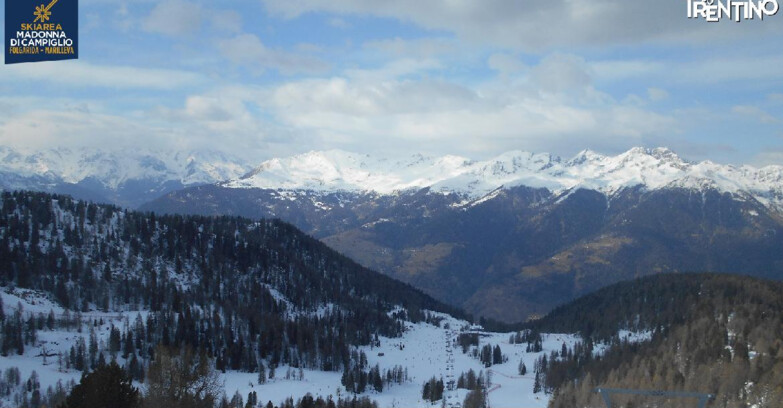 Webcam Folgarida-Marilleva  (Skiarea Campiglio Dolomiti di Brenta - Val di Sole Val Rendena) - Nuova Seggiovia Vigo
