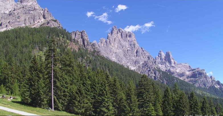 Webcam San Martino di Castrozza - Passo Rolle  - Le Pale di San Martino
