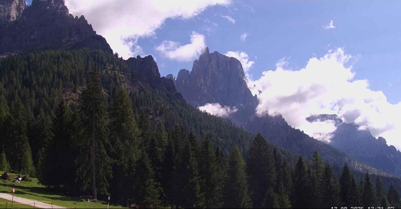 Webcam San Martino di Castrozza - Passo Rolle  - Le Pale di San Martino