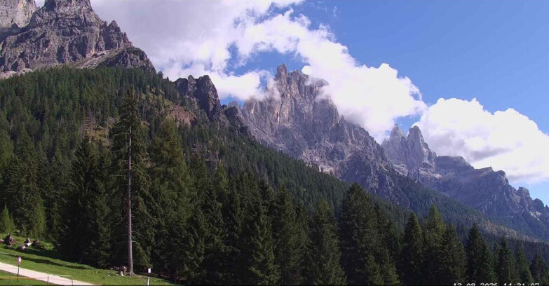 Webcam San Martino di Castrozza - Passo Rolle  - Le Pale di San Martino