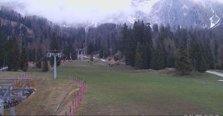 Webcam Сан-Мартино-ди-Кастроцца - Пассо-Ролле - Pista Col Verde