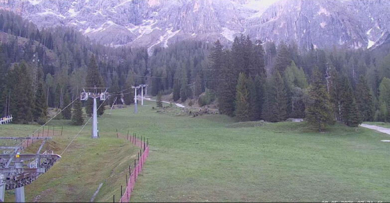 Webcam Сан-Мартино-ди-Кастроцца - Пассо-Ролле - Pista Col Verde