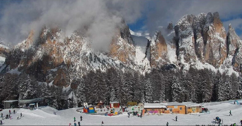 Webcam Vigo di Fassa-Pera-Ciampedie - Vigo - Ciampedie - Baby Park