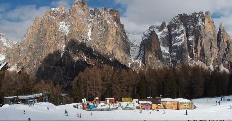 Webcam Vigo di Fassa-Pera-Ciampedie - Vigo - Ciampedie - Baby Park