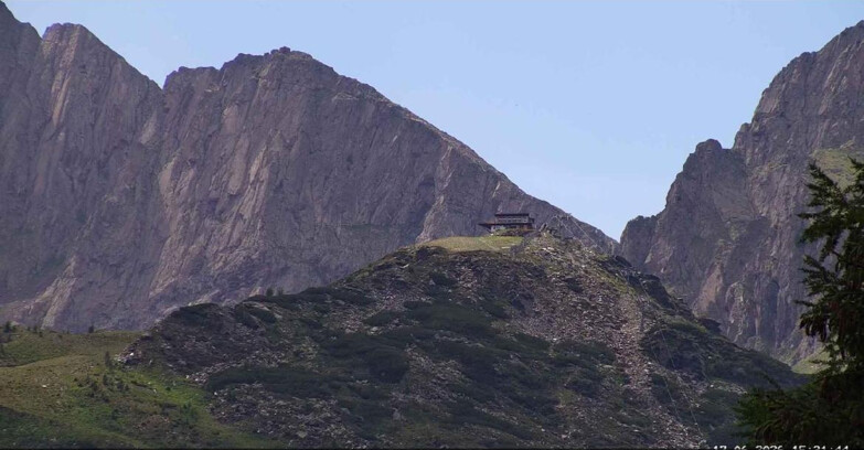 Webcam San Martino di Castrozza - Passo Rolle - Punta Ces 