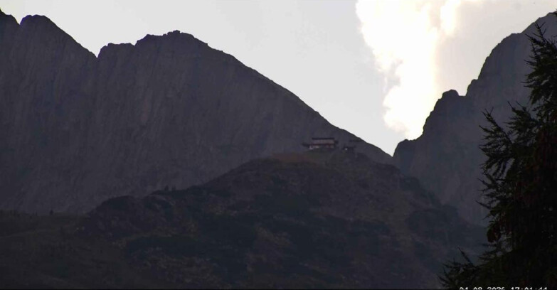 Webcam San Martino di Castrozza - Passo Rolle - Punta Ces 