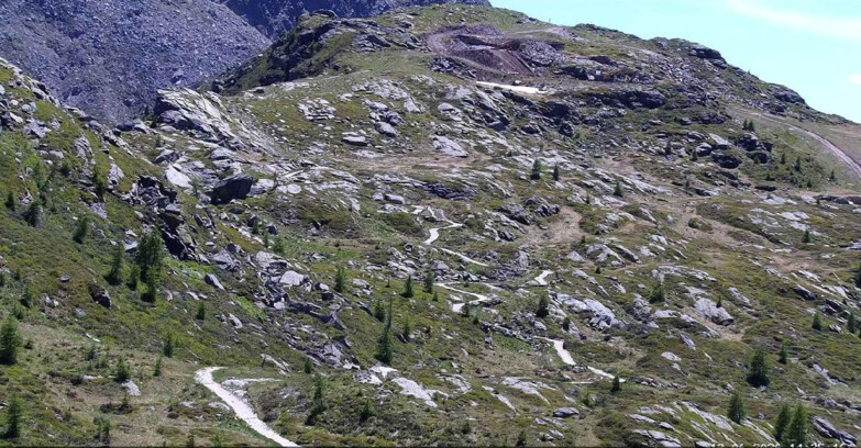 Webcam San Martino di Castrozza - Passo Rolle  - Sentiero delle Marmotte