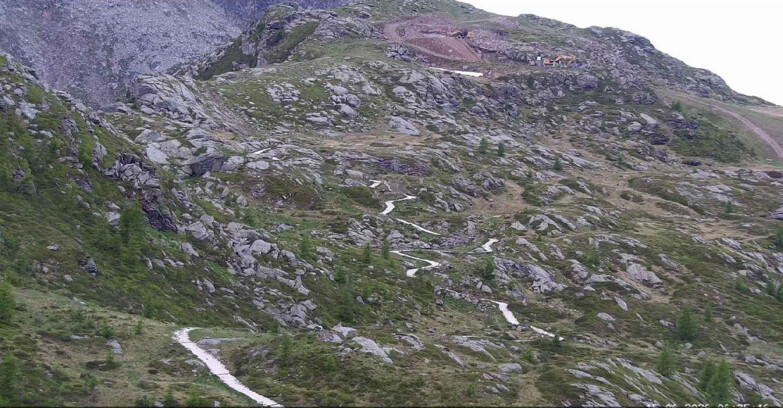 Webcam San Martino di Castrozza - Passo Rolle - Sentiero delle Marmotte