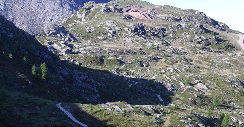 Webcam San Martino di Castrozza - Passo Rolle - Sentiero delle Marmotte