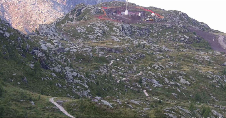 Webcam San Martino di Castrozza - Passo Rolle - Sentiero delle Marmotte