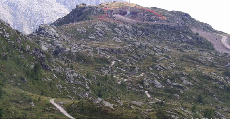 Webcam San Martino di Castrozza - Passo Rolle - Sentiero delle Marmotte