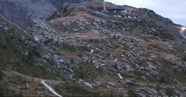 Webcam San Martino di Castrozza - Passo Rolle - Sentiero delle Marmotte
