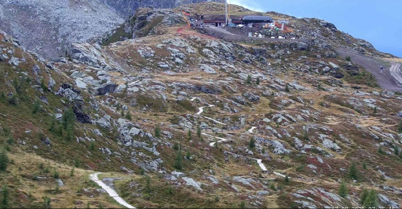 Webcam San Martino di Castrozza - Passo Rolle - Sentiero delle Marmotte