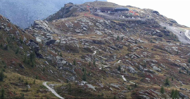 Webcam San Martino di Castrozza - Passo Rolle - Sentiero delle Marmotte