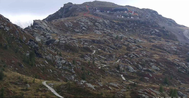 Webcam San Martino di Castrozza - Passo Rolle - Sentiero delle Marmotte