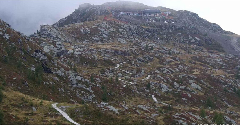 Webcam San Martino di Castrozza - Passo Rolle - Sentiero delle Marmotte