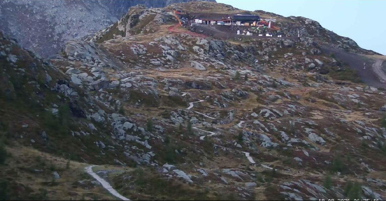 Webcam San Martino di Castrozza - Passo Rolle - Sentiero delle Marmotte