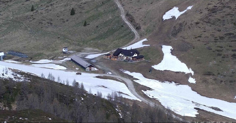 Webcam San Martino di Castrozza - Passo Rolle  - Malga Tognola