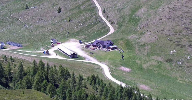Webcam San Martino di Castrozza - Passo Rolle  - Malga Tognola