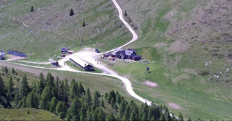 Webcam San Martino di Castrozza - Passo Rolle  - Malga Tognola