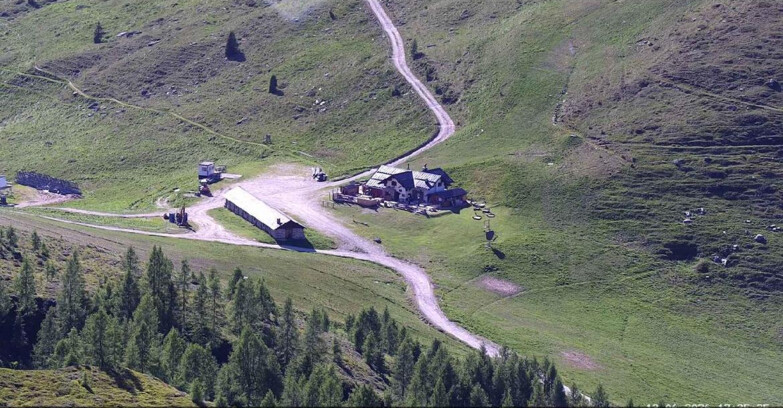 Webcam San Martino di Castrozza - Passo Rolle  - Malga Tognola