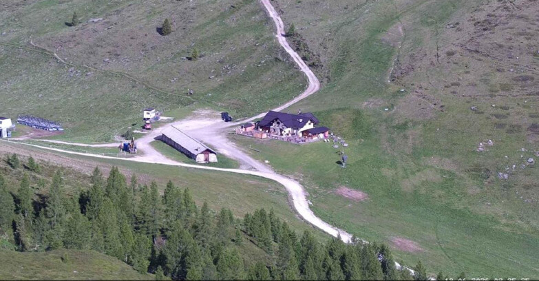 Webcam San Martino di Castrozza - Passo Rolle  - Malga Tognola