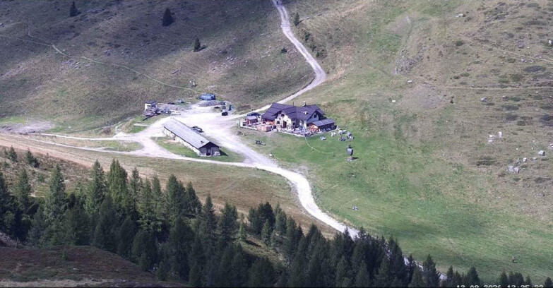 Webcam San Martino di Castrozza - Passo Rolle  - Malga Tognola