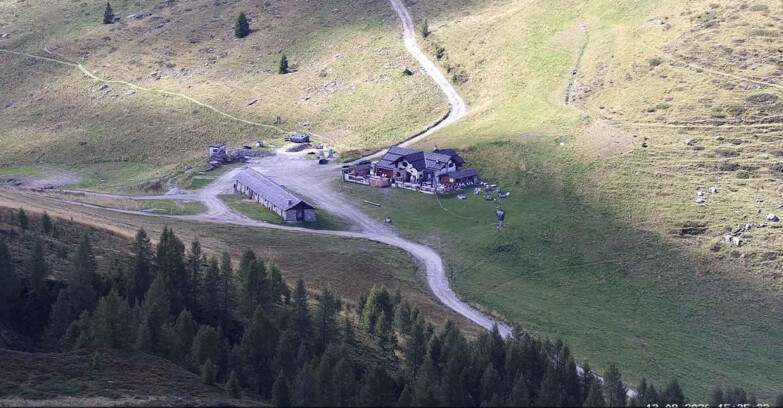 Webcam San Martino di Castrozza - Passo Rolle  - Malga Tognola