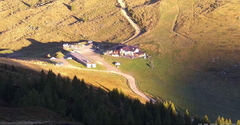 Webcam San Martino di Castrozza - Passo Rolle  - Malga Tognola