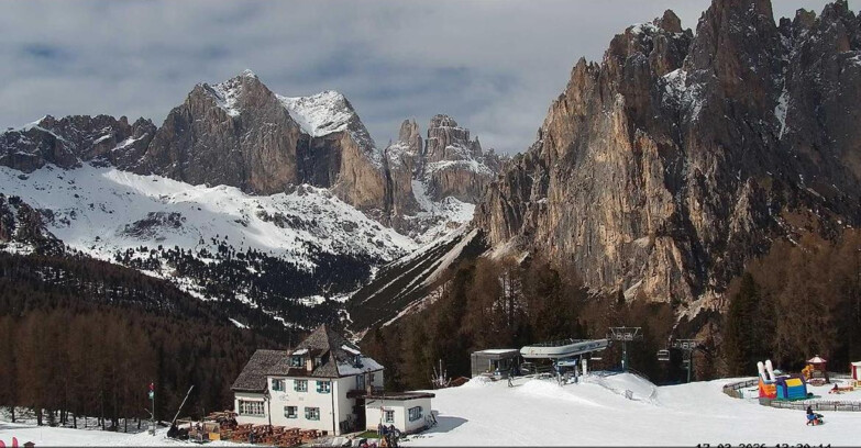 Webcam Vigo di Fassa-Pera-Ciampedìe - Vigo - Torri del Vajolet