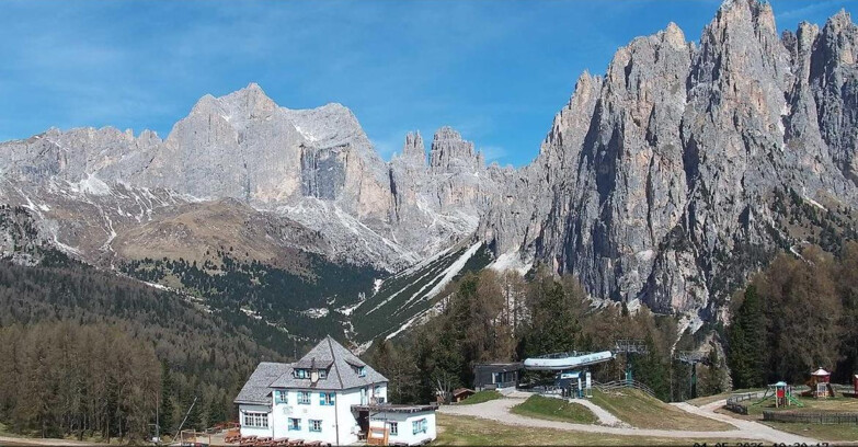Webcam Vigo di Fassa-Pera-Ciampedìe - Vigo - Torri del Vajolet