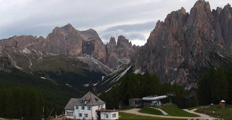 Webcam Vigo di Fassa-Pera-Ciampedìe - Vigo di Fassa - Torri del Vajolet