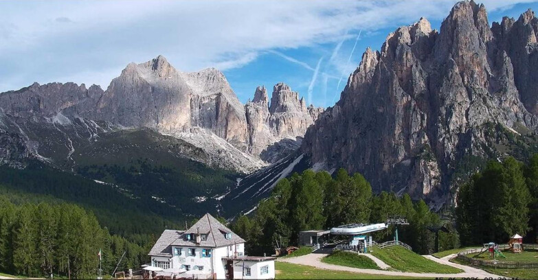 Webcam Vigo di Fassa-Pera-Ciampedìe - Vigo di Fassa - Torri del Vajolet