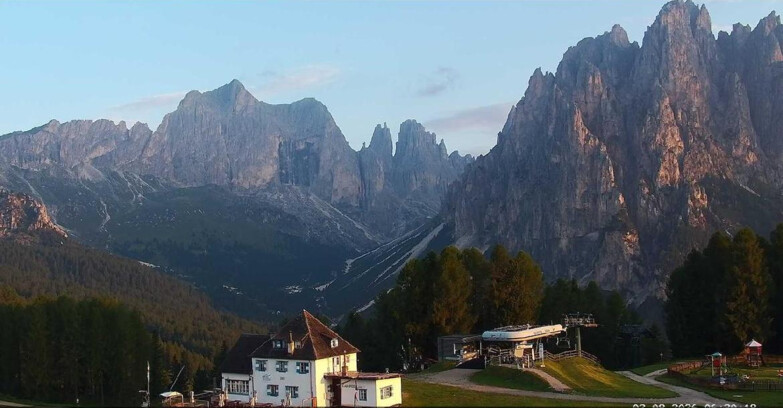 Webcam Vigo di Fassa-Pera-Ciampedìe - Vigo - Torri del Vajolet