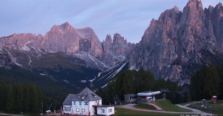 Webcam Vigo di Fassa-Pera-Ciampedìe - Vigo - Torri del Vajolet