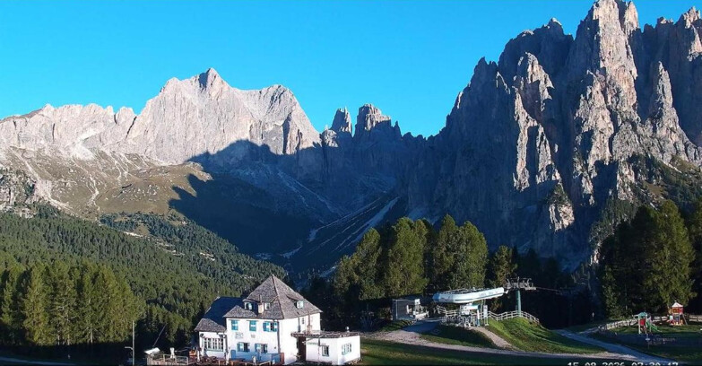 Webcam Vigo di Fassa-Pera-Ciampedìe - Vigo - Torri del Vajolet