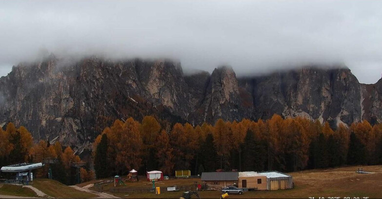 Webcam Vigo di Fassa-Pera-Ciampedie - Vigo - dirupi di Larsech