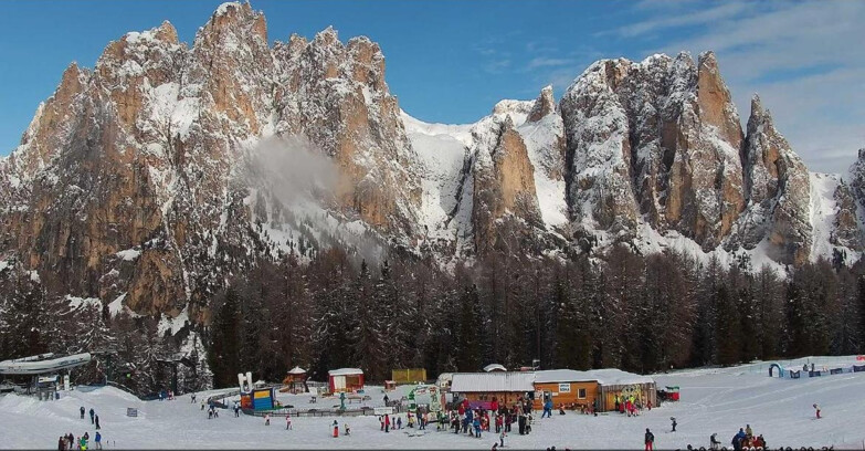 Webcam Vigo di Fassa-Pera-Ciampedìe - Vigo - dirupi di Larsech