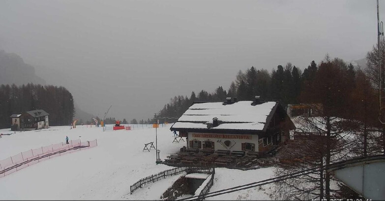 Webcam Vigo di Fassa-Pera-Ciampedìe - Vigo - Sassolungo und Pordoi