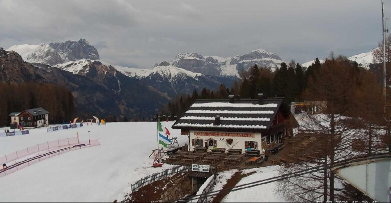 Webcam Vigo di Fassa-Pera-Ciampedie - Vigo - verso Sassolungo e Pordoi