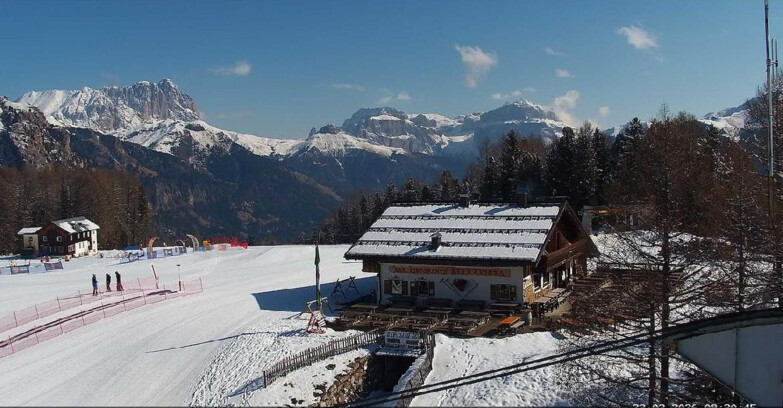 Webcam Vigo di Fassa-Pera-Ciampedìe - Vigo - verso Sassolungo e Pordoi