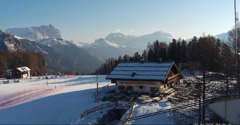 Webcam Vigo di Fassa-Pera-Ciampedìe - Vigo - verso Sassolungo e Pordoi