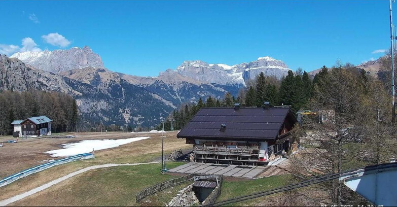 Webcam Vigo di Fassa-Pera-Ciampedìe - Vigo - verso Sassolungo e Pordoi