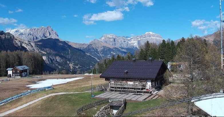 Webcam Vigo di Fassa-Pera-Ciampedìe - Vigo - verso Sassolungo e Pordoi