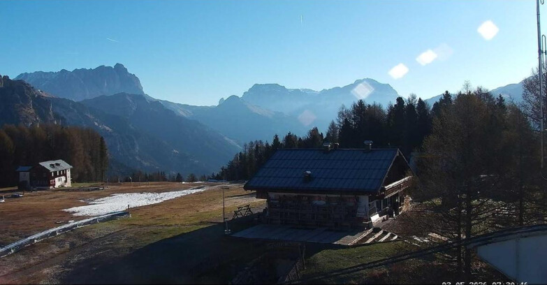 Webcam Vigo di Fassa-Pera-Ciampedìe - Vigo - verso Sassolungo e Pordoi