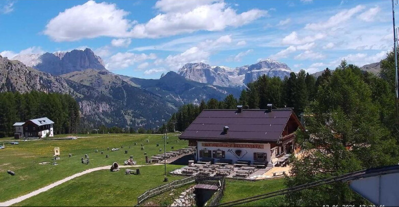 Webcam Vigo di Fassa-Pera-Ciampedìe - Vigo - verso Sassolungo e Pordoi